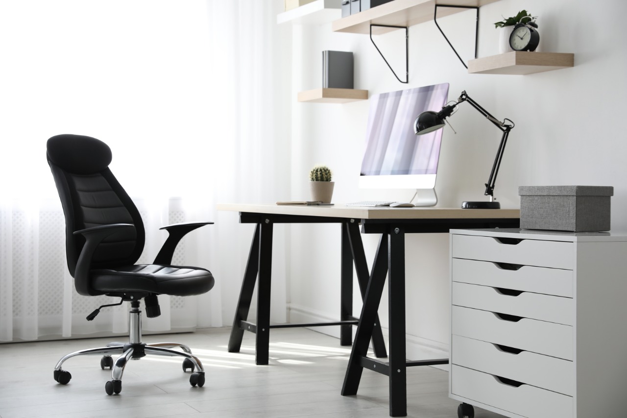 Why Should You Get Revolving Chairs For Your Office And Home?